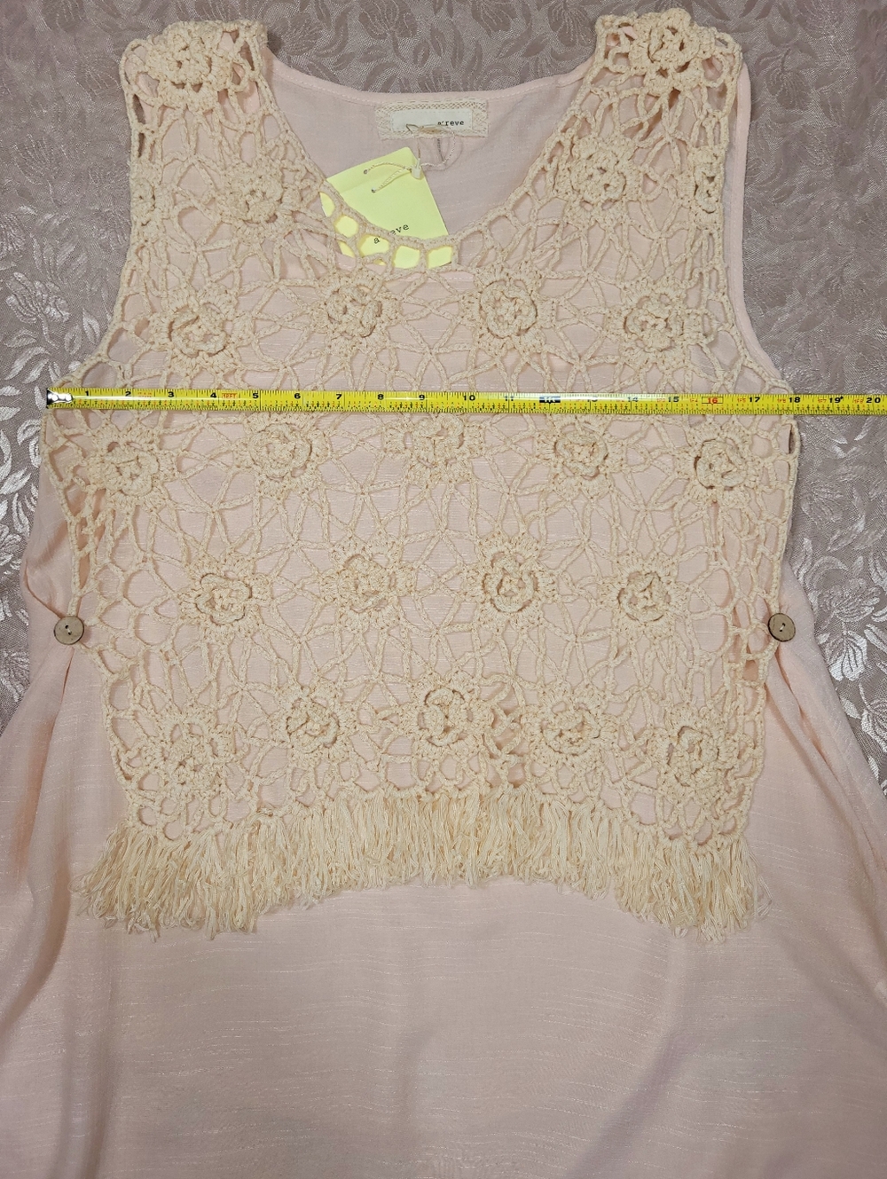 NWT A'reve Sleeveless Light Peach Top Cream Floral Crocheted Overlay & Fringe - Picture 13 of 16